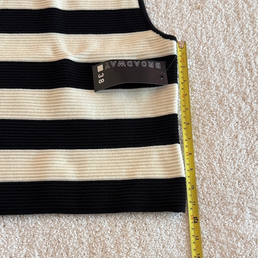 Broadway 38 Black and White Striped Tank Top / size L /NWT - Picture 8 of 8